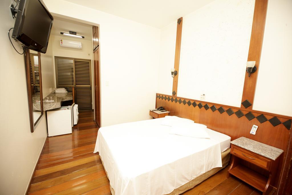 Galatas Central Hotel Patos de Minas Exterior photo