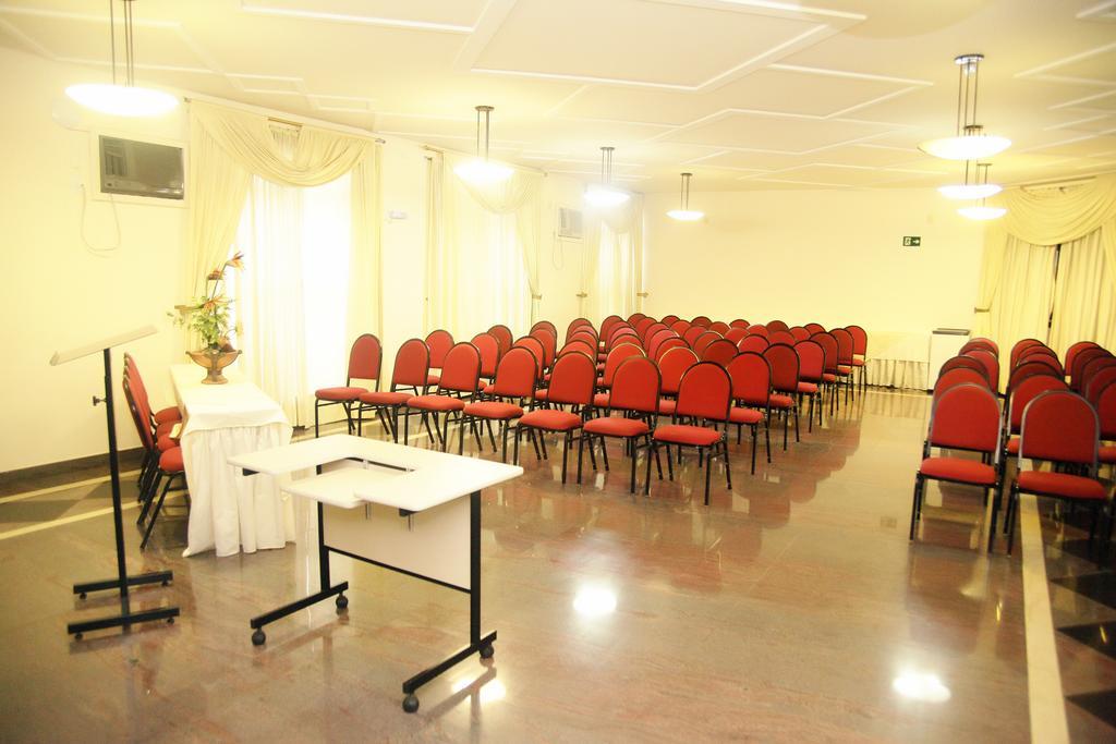 Galatas Central Hotel Patos de Minas Exterior photo